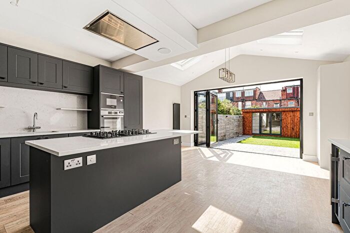 4 Bedroom Terraced House For Sale In Harrow View Road, London, W5