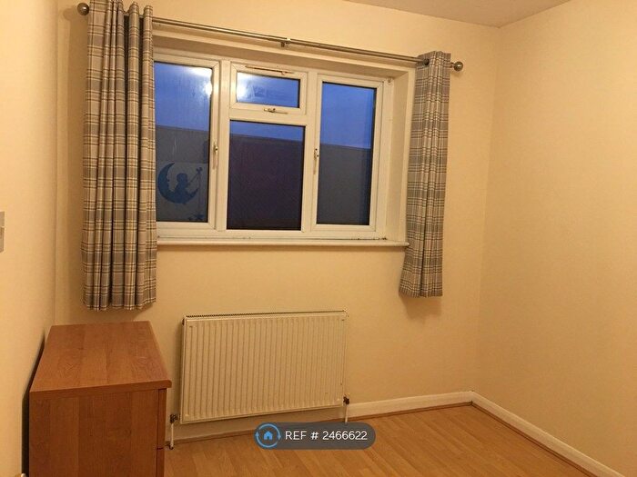 2 Bedroom End Of Terrace House To Rent In Martindale Road, Hounslow, TW4