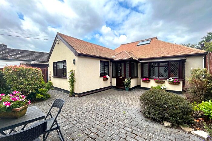 3 Bedroom Bungalow For Sale In Hazel Road, Ash Green, Surrey, GU12