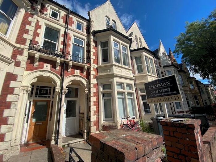 2 Bedroom Flat To Rent In Pen-Y-Lan Road, Cardiff, South Glamorgan, CF24