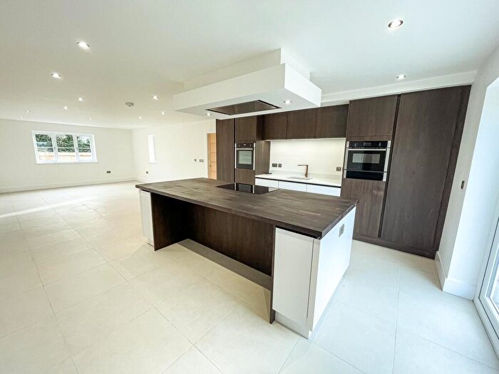 4 Bedroom Detached House To Rent In Wath Lane, South Hykeham, Lincoln, LN6