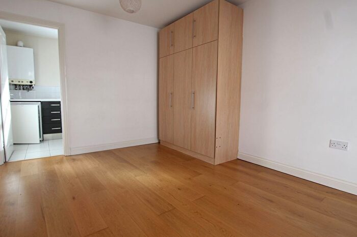 1 Bedroom Flat To Rent In Grosvenor Street, Cheltenham, GL52