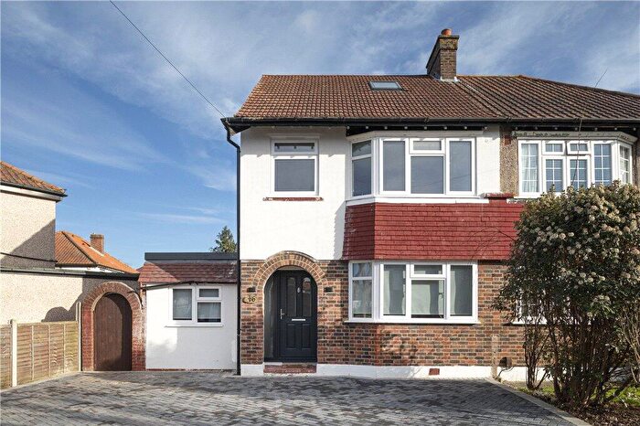 5 Bedroom Semi Detached House To Rent In Groveland Way, KT3