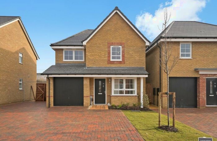 3 Bedroom Detached House To Rent In Sheerness Way, Hampton Beach, Peterborough, PE7