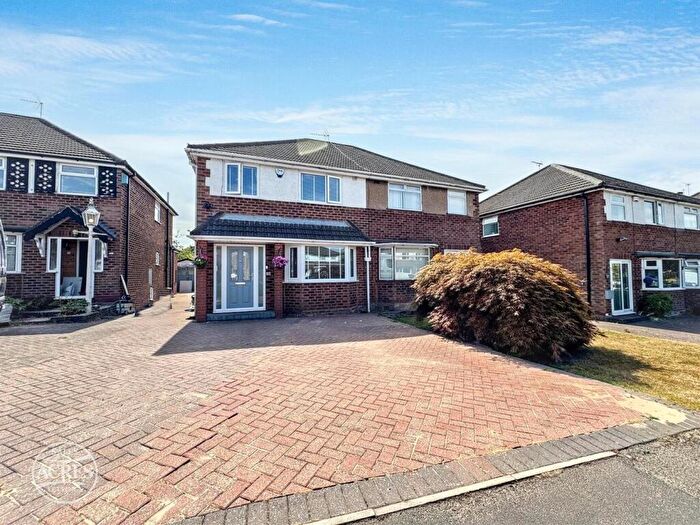 3 Bedroom Semi Detached House For Sale In Highland Road, Great Barr, Birmingham, B43
