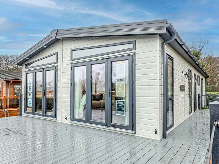 3 Bedroom Park Home For Sale In Plas Coch Country And Leisure Retreat, LL61