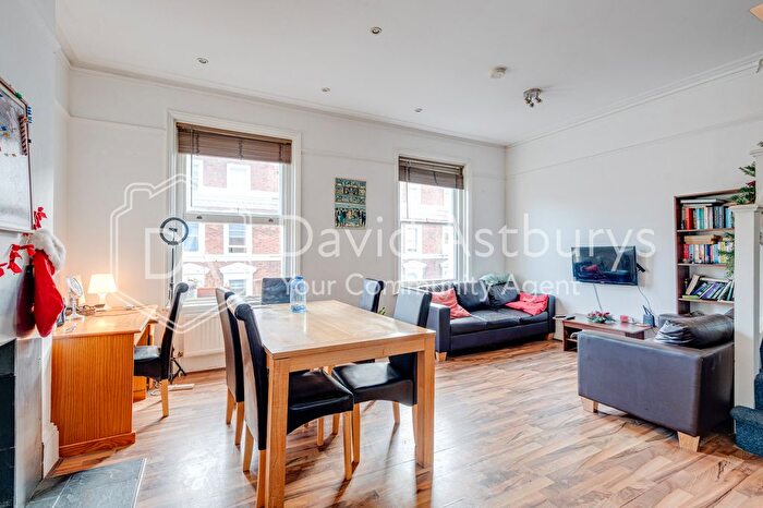 4 Bedroom Flat To Rent In Clifton Road, Maida Vale, London, W9