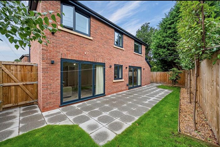 3 Bedroom Detached House For Sale In Brook Street, Cheadle, SK8