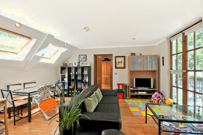 2 Bedroom Flat To Rent In Talacre Road London, NW5