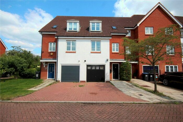 4 Bedroom Terraced House To Rent In Lawrence Hall End, Welwyn Garden City, Hertfordshire AL7