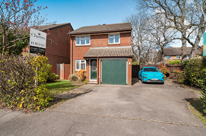 3 Bedroom Detached House For Sale In Primrose Way, Locks Heath, Southampton, Hampshire, SO31