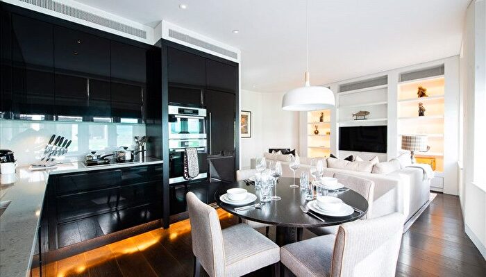 2 Bedroom Flat To Rent In Duke Street, Mayfair, W1K