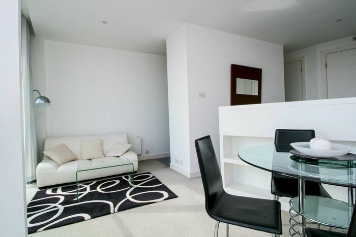 Studio To Rent In New Street, Birmingham B2