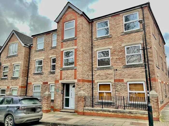 2 Bedroom Flat To Rent In Cromwell Road, York, YO1