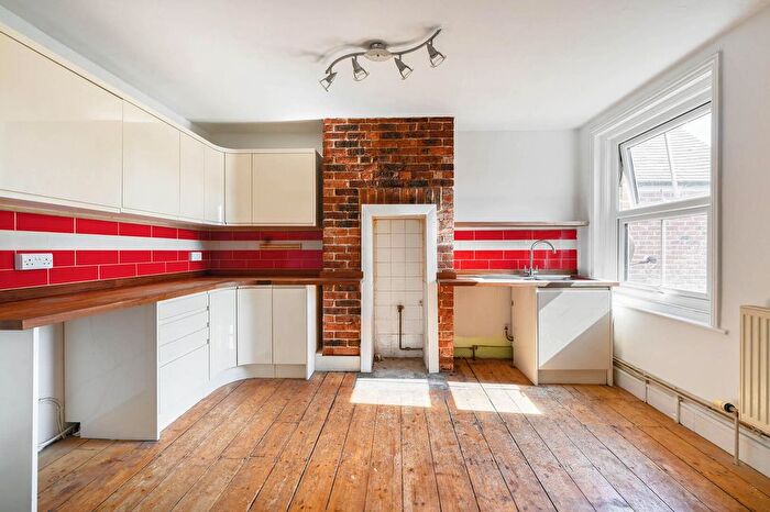 2 Bedroom Flat To Rent In Udimore Road, Rye, TN31