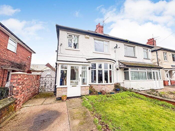 3 Bedroom Semi-Detached House For Sale In Roberts Street, Grimsby, DN32