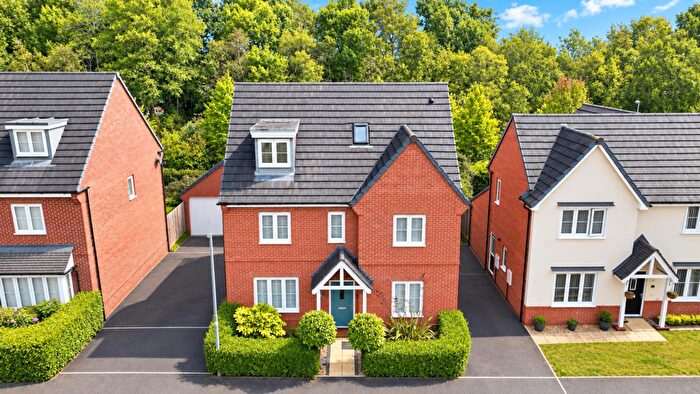 5 Bedroom Detached House For Sale In Moss Wood Court, LL11
