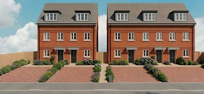 3 Bedroom Town House For Sale In Falcon Way, Bourne, PE10