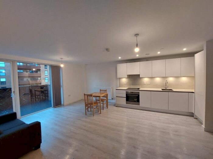 1 Bedroom Flat To Rent In Garraway Apartments, Acton, W3