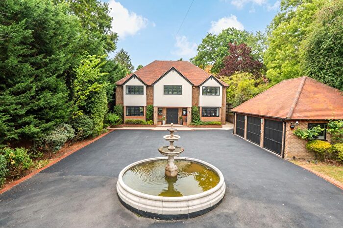 5 Bedroom Detached House For Sale In St. Leonards Hill, Windsor, SL4