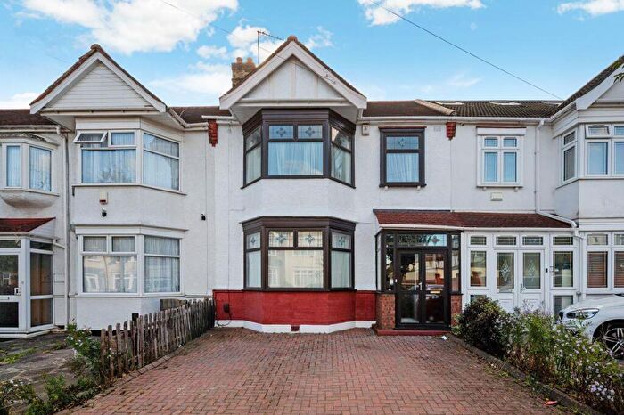 3 Bedroom House To Rent In St. Edmunds Road, Ilford, IG1