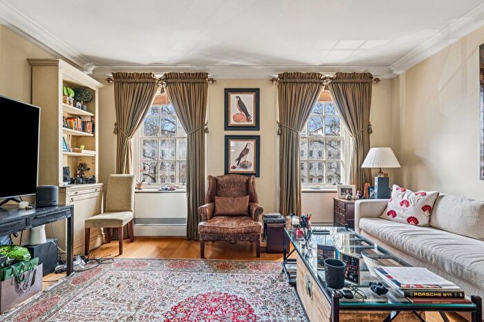 2 Bedroom Flat For Sale In Lowndes Square, Knightsbridge, SW1X