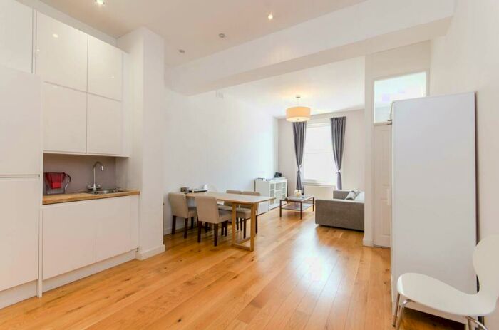 1 Bedroom Flat To Rent In Harcourt Terrace, Chelsea, London, SW10