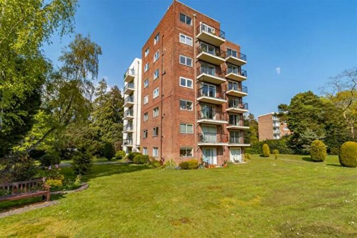 2 Bedroom Flat To Rent In Lissenden, Burton Road, BH13