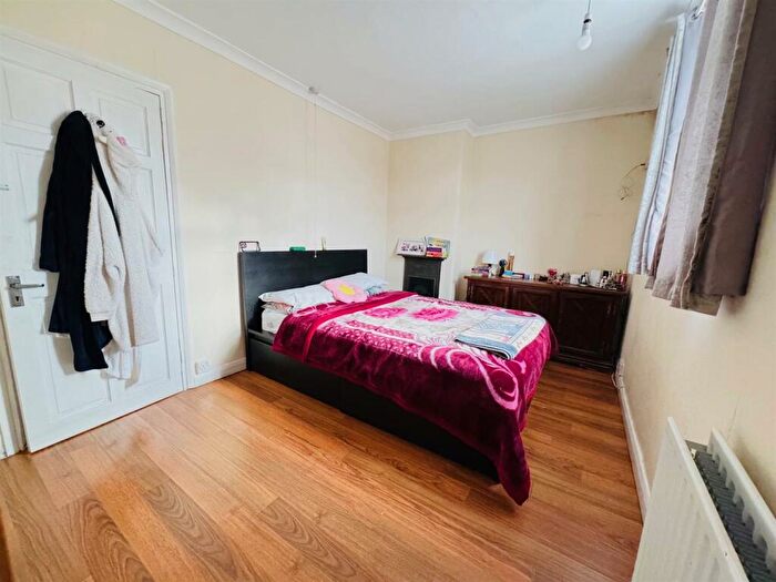 3 Bedroom Terraced House For Sale In Abbots Road, Edgware, HA8