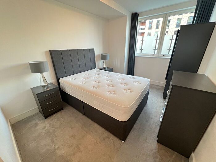 2 Bedroom Flat To Rent In Ashwell House, Healum Avenue, Southall, Greater London, UB2