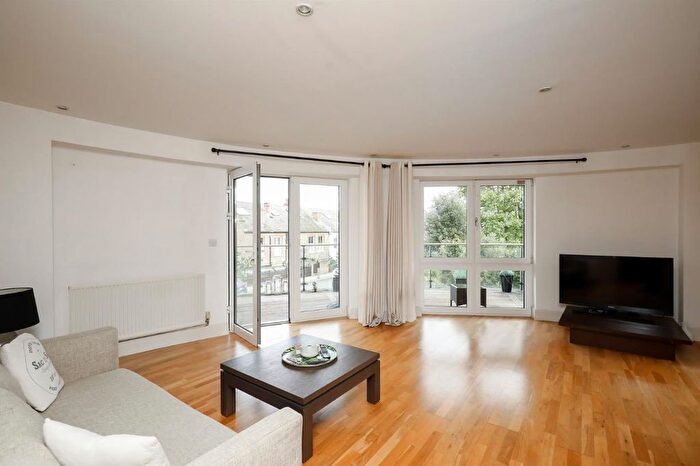 2 Bedroom Flat To Rent In Dryburgh Road, West Putney, SW15