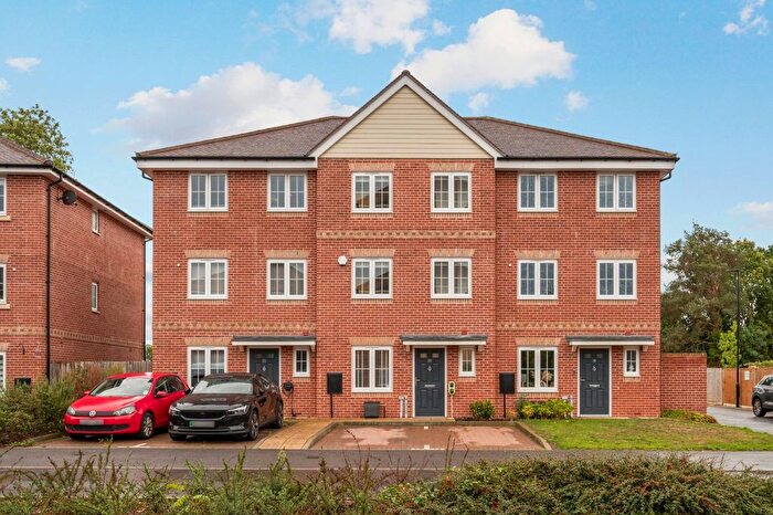 4 Bedroom Terraced House For Sale In Bell Farm Way, Hersham, KT12