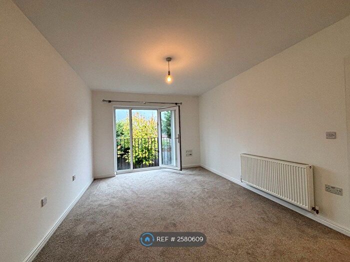 1 Bedroom Flat To Rent In Cottams Close, Wigston, LE18