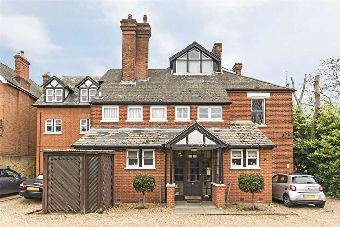 1 Bedroom Flat To Rent In Kew Road, Kew, Richmond, TW9