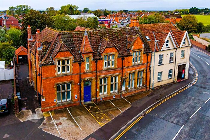 3 Bedroom Property For Sale In Huntspill Road, Highbridge, TA9