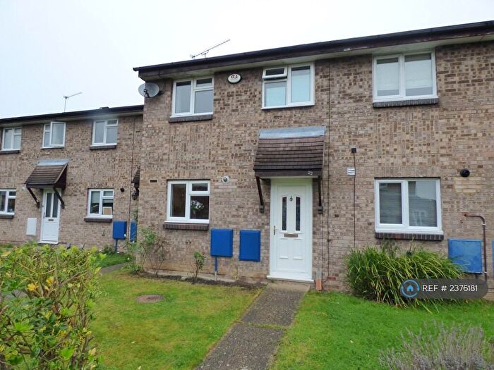 3 Bedroom Terraced House To Rent In Medina Close, Wokingham, RG41