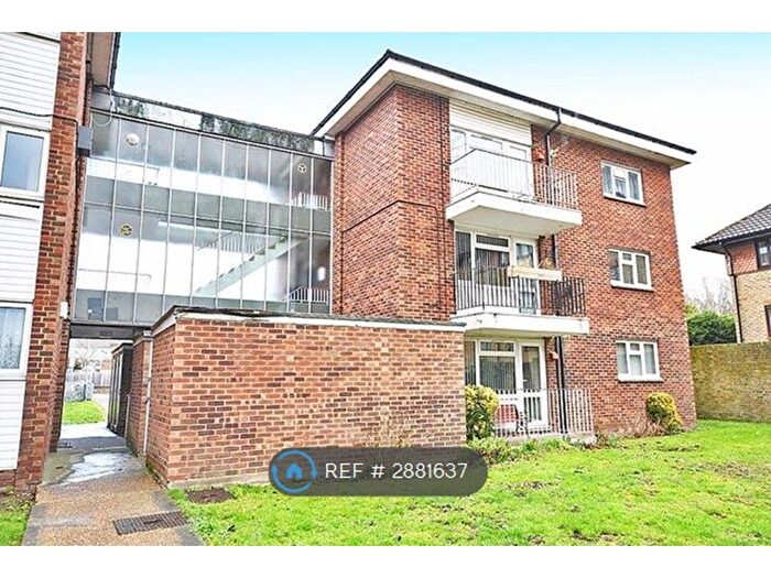 2 Bedroom Flat To Rent In Wheeler St, Maidstone, ME14