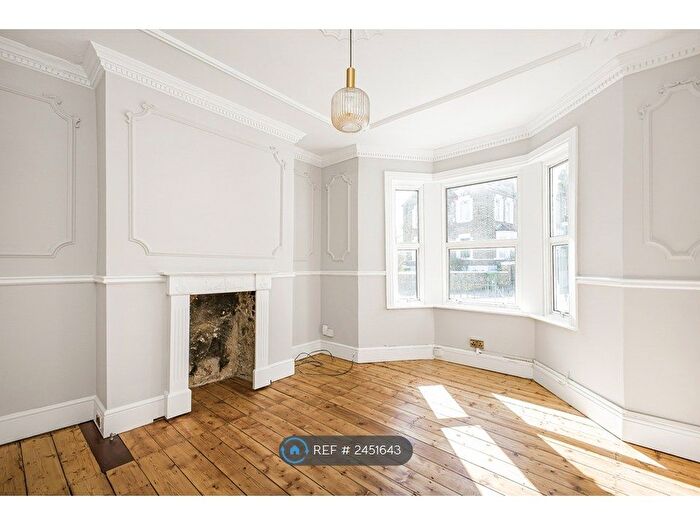 4 Bedroom End Of Terrace House To Rent In Tormount Road, London, SE18