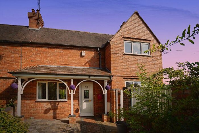 3 Bedroom Semi Detached House For Sale In Byron Road, Cheltenham, Gloucestershire, GL51
