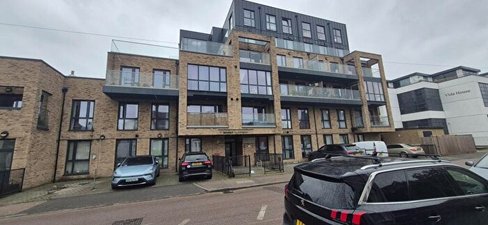 2 Bedroom Apartment To Rent In Trundleys Road, London, SE8