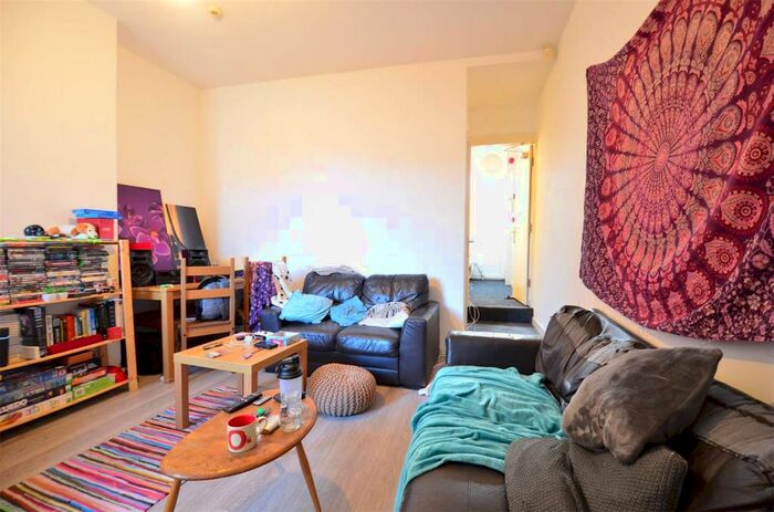 5 Bedroom Terraced House To Rent In Student Property - Manilla RoadSelly Oak, Birmingham, B29