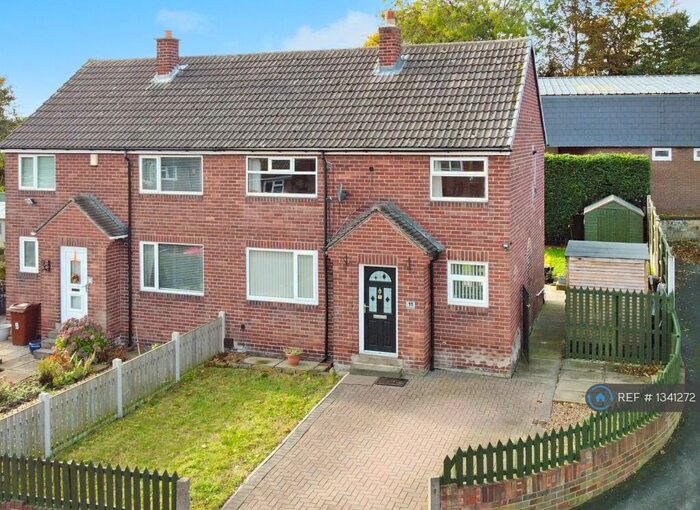 3 Bedroom Semi-Detached House To Rent In All Saints View, Woodlesford, Leeds, LS26