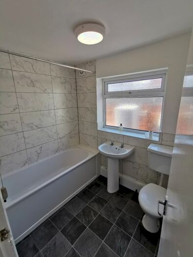 2 Bedroom Bungalow To Rent In Regent Terrace, Grangetown, Sunderland, SR2