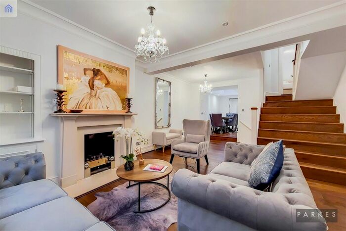 3 Bedroom Detached House To Rent In Montpelier Walk, London, SW7