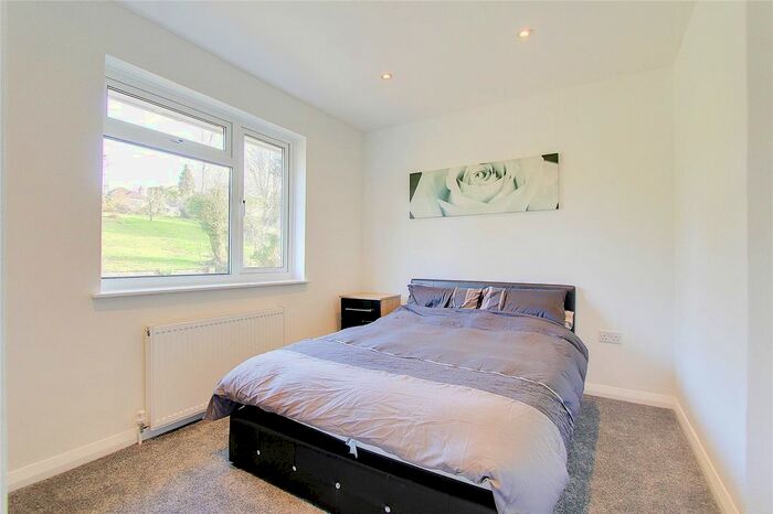 Garage / Parking To Rent In Croydon, Surrey, CR2