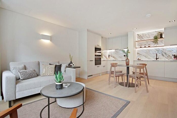 3 Bedroom Flat To Rent In Haling Park Road, South Croydon, CR2