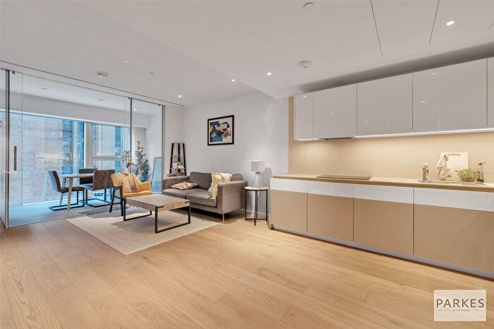 3 Bedroom Flat For Sale In Electric Boulevard, London, SW11