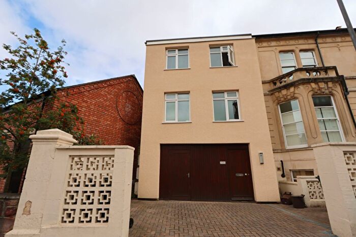 1 Bedroom Flat To Rent In Flat, Lower Redland Road, Bristol, BS6