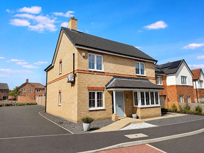 4 Bedroom Detached House For Sale In Cargills Court, Wingate, TS28