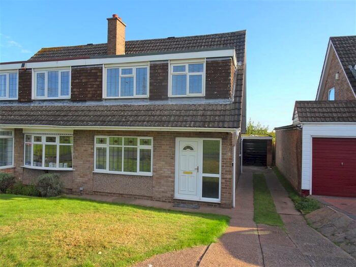 3 Bedroom Semi-Detached House To Rent In Aldridge Road, Streetly, B74